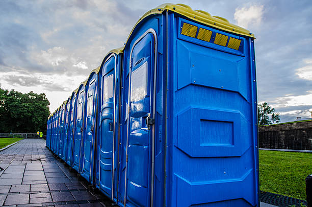 Porta potty delivery and setup in Holt, AL